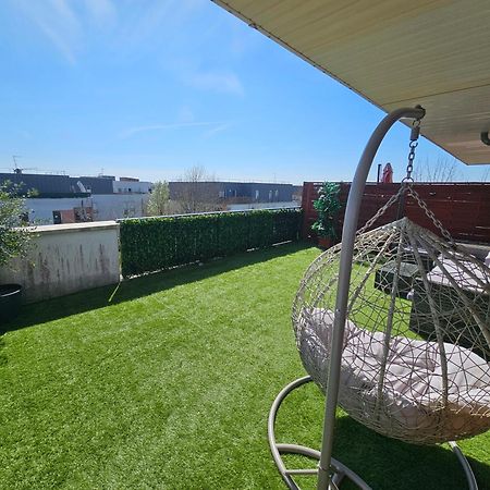 Stylish Rooftop Avec Terrasse A 2Pas De Disney Paris Montévrain Exterior foto
